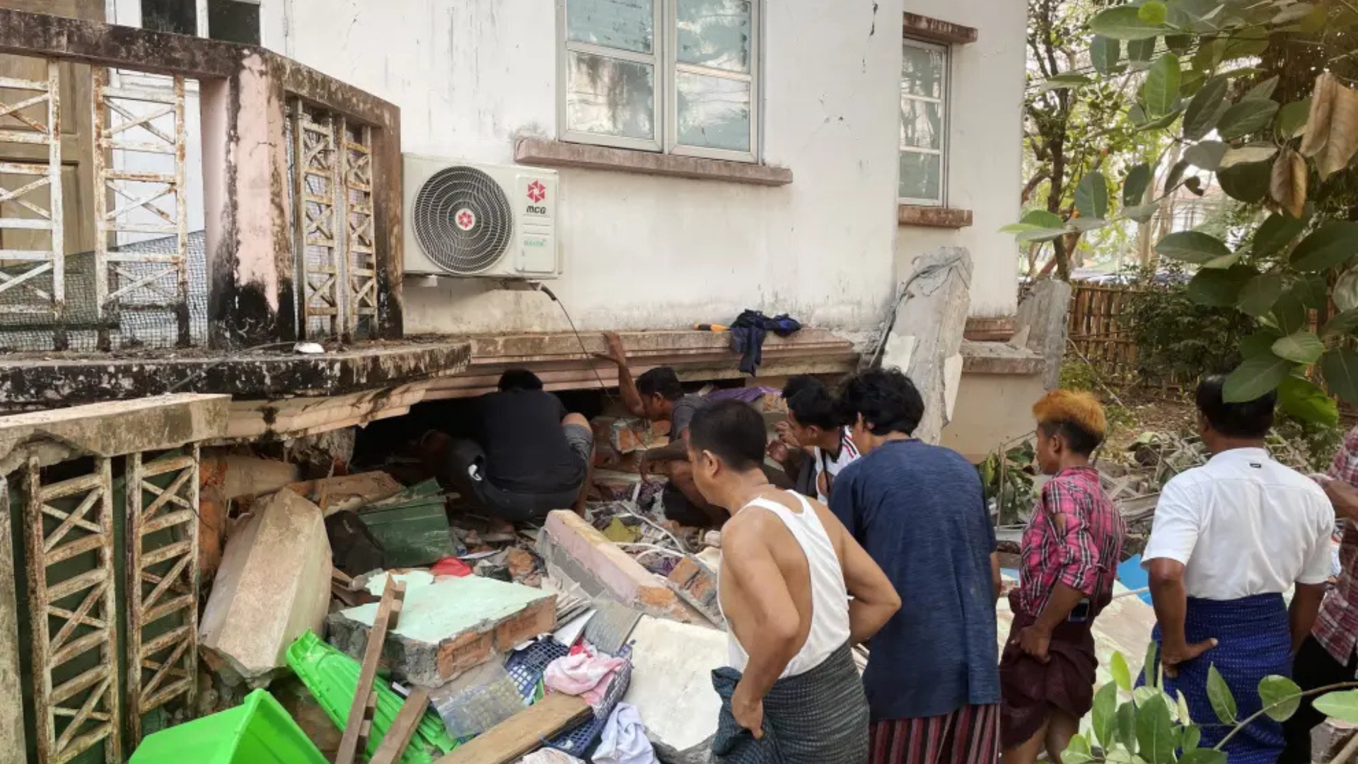 El poderoso terremoto de magnitud 7,7 sacudió Myanmar, Tailandia y el suroeste de China, causando destrucción en varias ciudades.