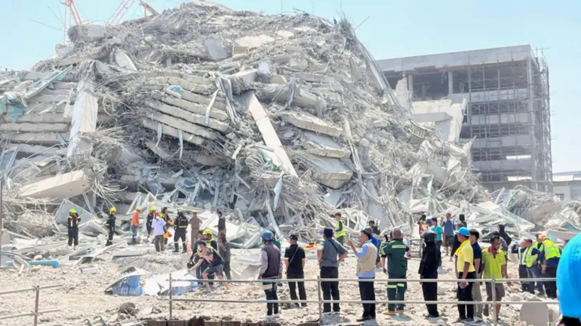 El poderoso terremoto de magnitud 7,7 sacudió Myanmar, Tailandia y el suroeste de China, causando destrucción en varias ciudades.