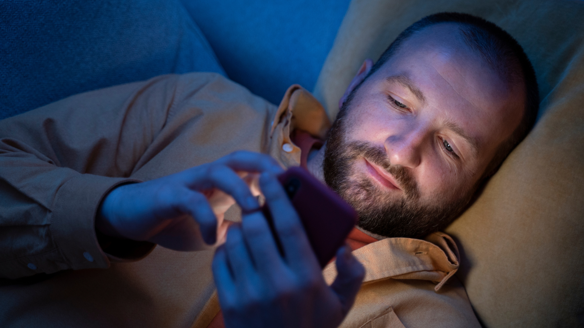 Cometer estos errores al dormir pueden estar envejeciendo tu cerebro más rápido