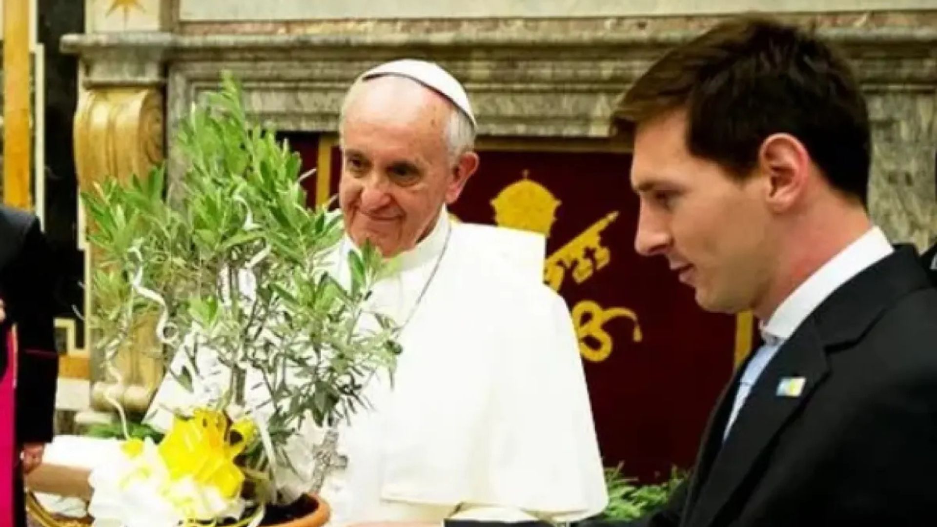 EN IMÁGENES | Estos fueron los emotivos momentos del papa Francisco con el fútbol