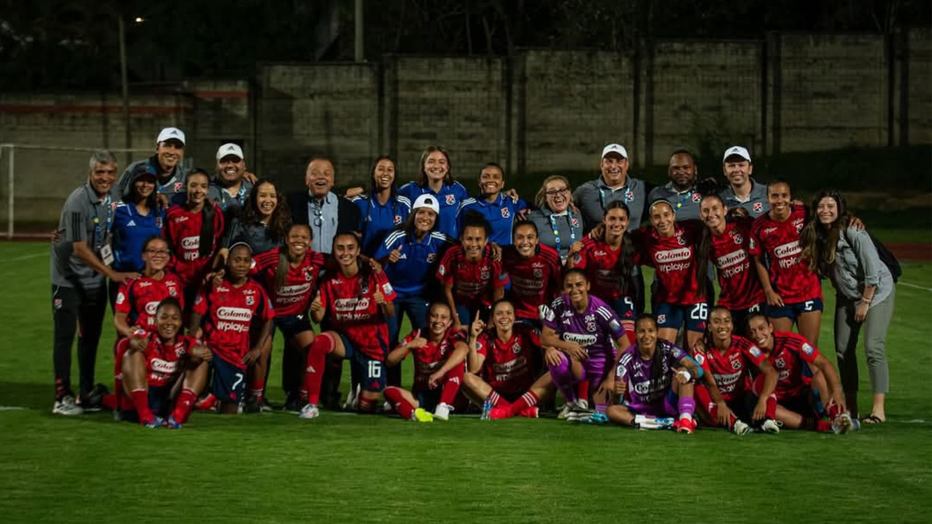 Las poderosas del DIM lideran la Liga de Fútbol Colombiano y sueñan con su primer título