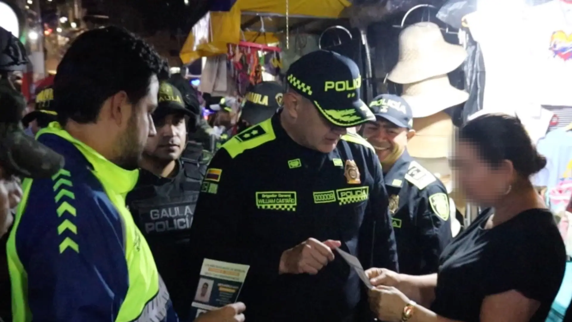 En foto: Por este señalado cabecilla de la comuna 13 ofrecen hasta $ 30 millones de recompensa