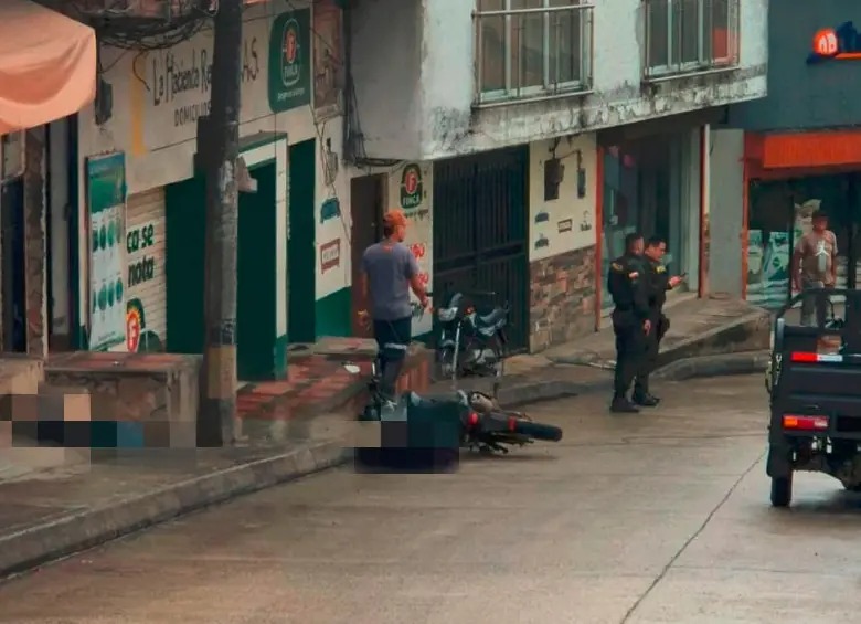 Tres policías heridos y dos atacantes abatidos en Remedios