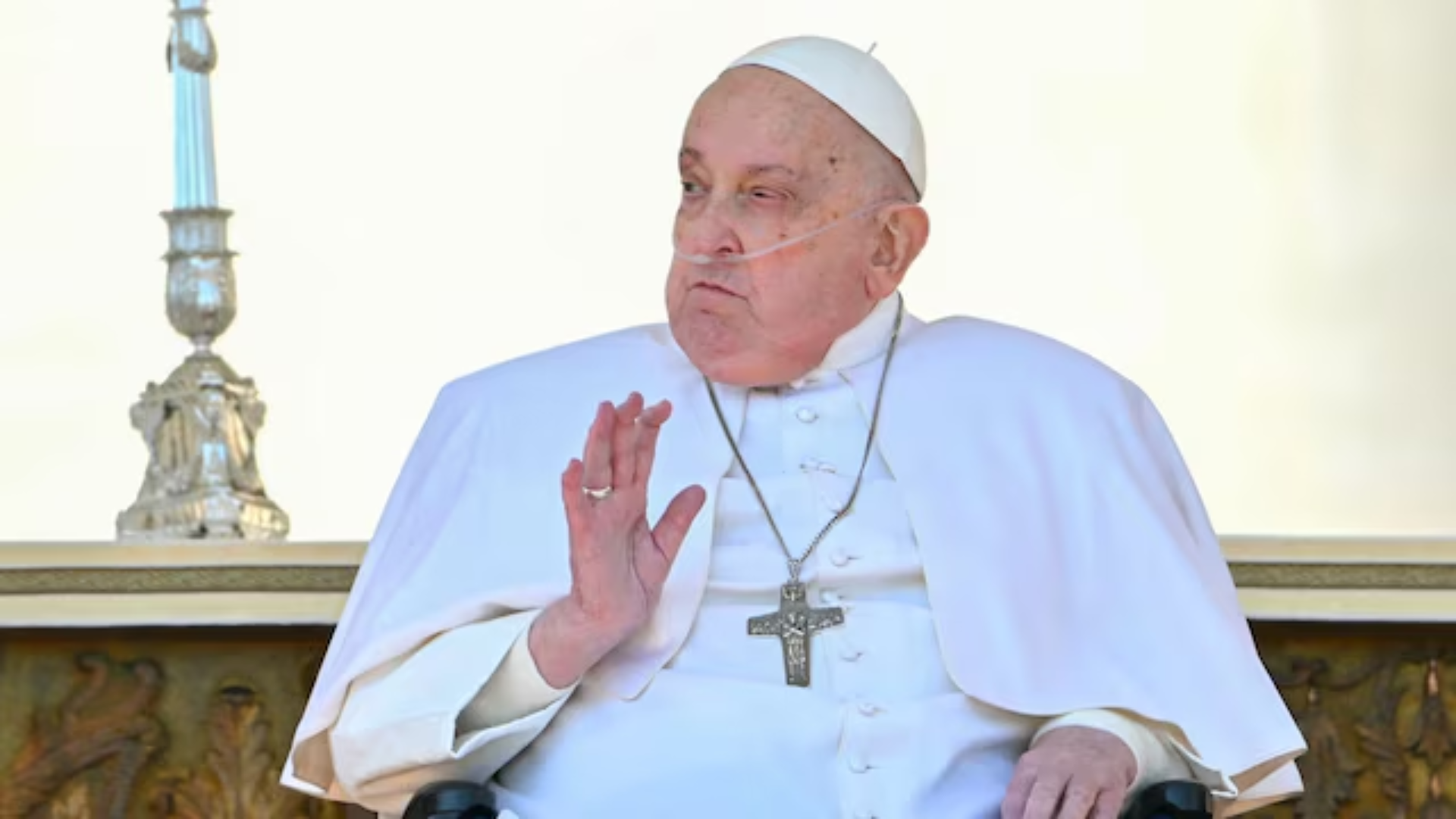 VIDEO | El Papa Francisco regresa a la misa dominical tras su convalecencia