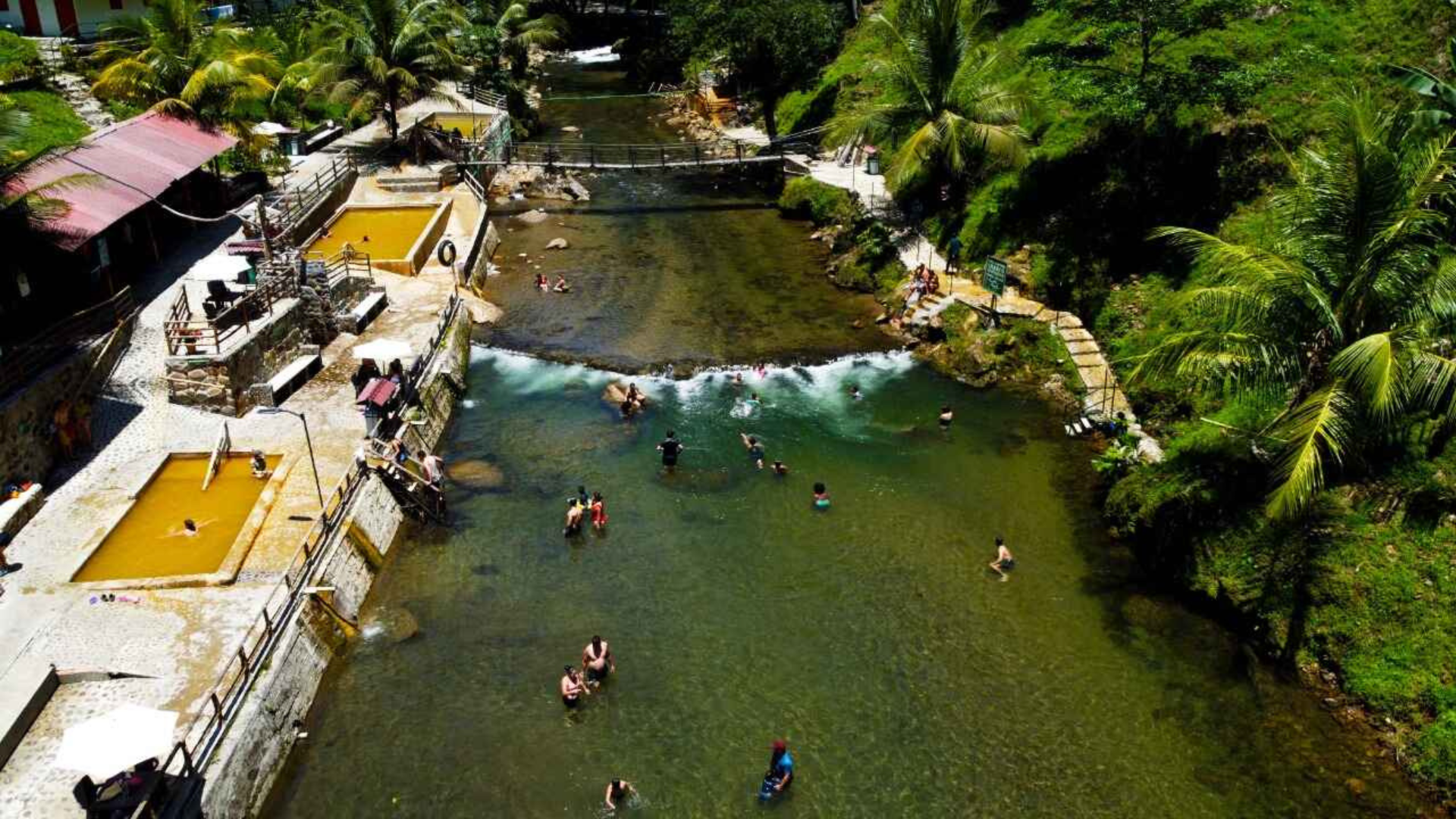 Descubre tres termales mágicos en Antioquia: naturaleza, relajación y bienestar a pocas horas de Medellín.
