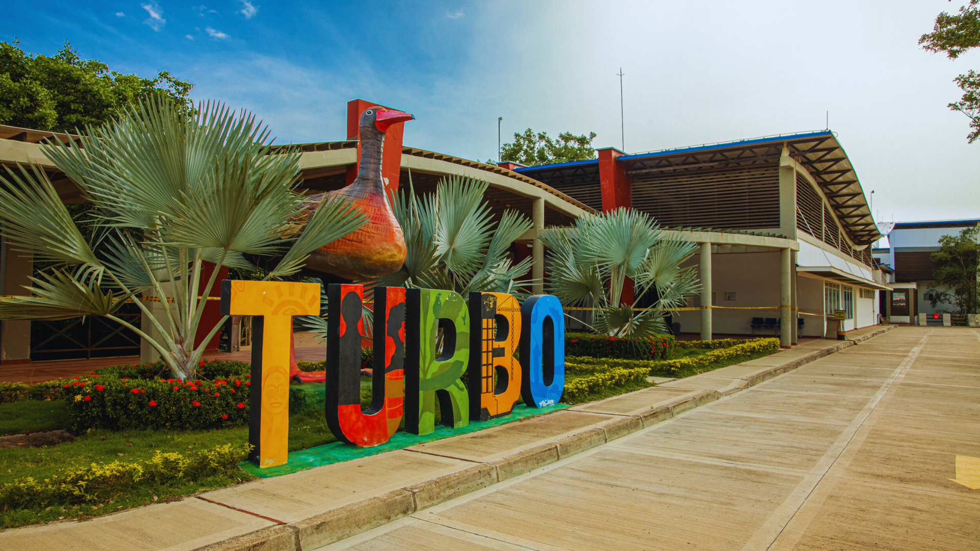 Descubre Turbo, el municipio más grande de Antioquia, famoso por sus playas caribeñas, su historia vibrante y su riqueza natural.